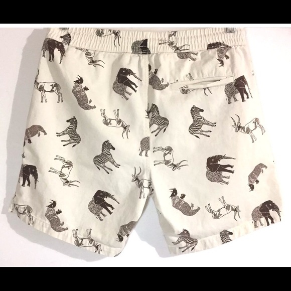 Mens Animal Print Shorts Off White Size Large - Picture 3 of 8